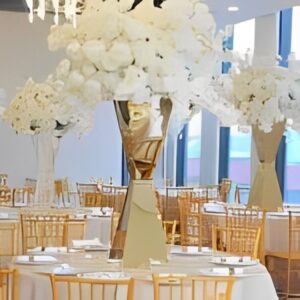 Elegant Decor & Table Setup